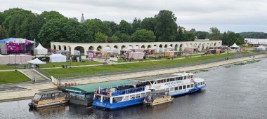 Круиз на закат по озеру Ильмень
