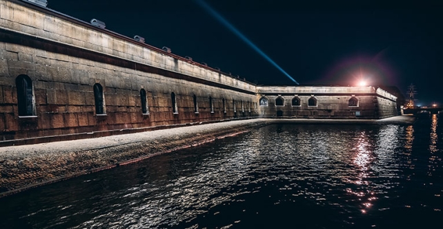 Overnight visit and excursion to the closed Peter and Paul Fortress and drawbridges boat tour