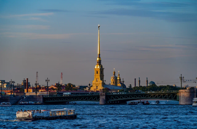 Весенний фестиваль корюшки в Петропавловской крепости
