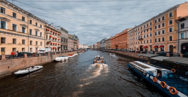 The return to Antique Saint Petersburg
