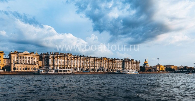 Façades of Saint Petersburg from the Sheremetyev palace quay, Rossi pavilion and Pushkin’s memorial flat